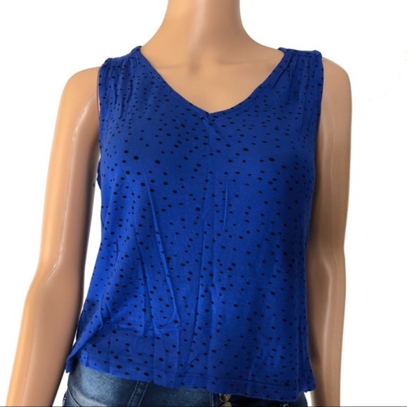 Olivia Moon Hi-Lo V Neck Sleeveless Dotted Top - Picture 2 of 8